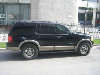 2002 Ford Explorer Pictures