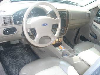 2002 Ford Explorer Photos