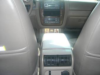 2002 Ford Explorer Photos