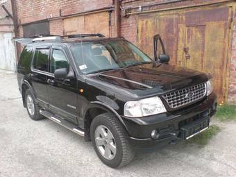 2002 Ford Explorer Pictures
