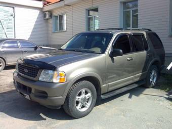 2002 Ford Explorer Pictures