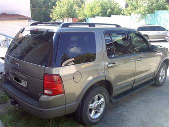 2002 Ford Explorer Pictures