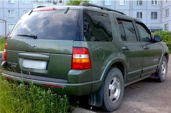 2002 Ford Explorer Pictures
