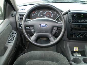 2002 Ford Explorer Pictures