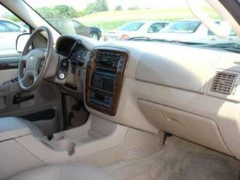 2003 Ford Explorer Photos