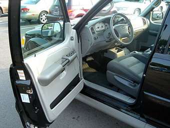 2003 Ford Explorer Images