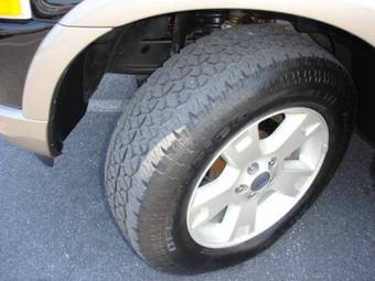 2003 Ford Explorer Wallpapers
