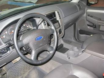 2003 Ford Explorer Photos