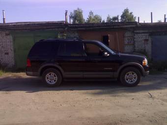 2003 Ford Explorer Pictures