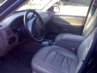 2003 Ford Explorer Photos
