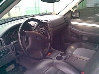 2003 Ford Explorer Photos