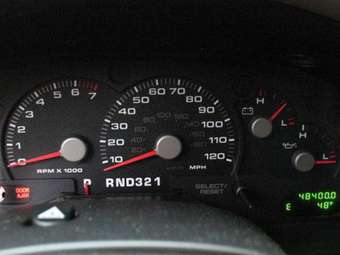 2004 Ford Explorer Pictures