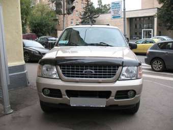 2004 Ford Explorer Photos