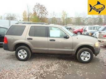 2004 Ford Explorer Photos