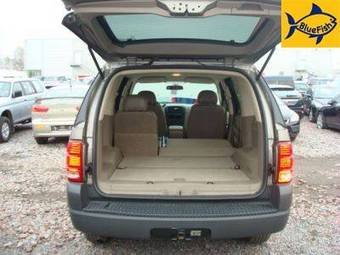 2004 Ford Explorer Photos