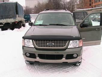 2004 Ford Explorer Pictures