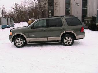 2004 Ford Explorer Photos