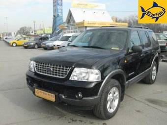 2004 Ford Explorer Pictures