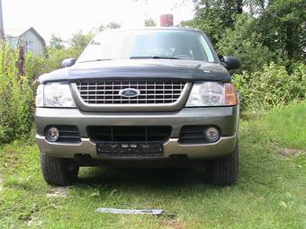 2004 Ford Explorer Photos