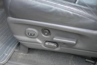 2004 Ford Explorer Pictures