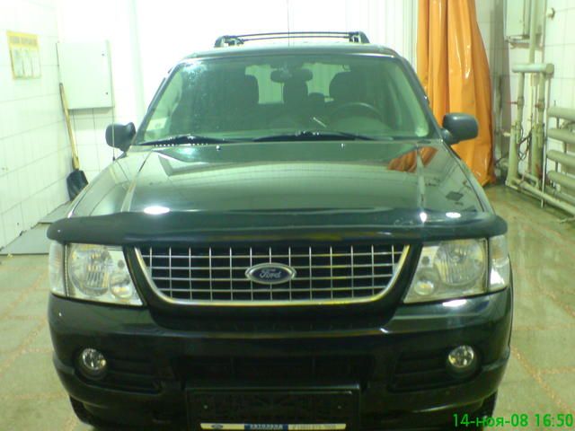 2005 Ford Explorer