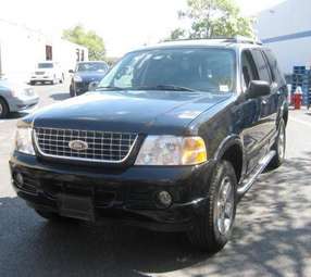 2005 Ford Explorer Photos