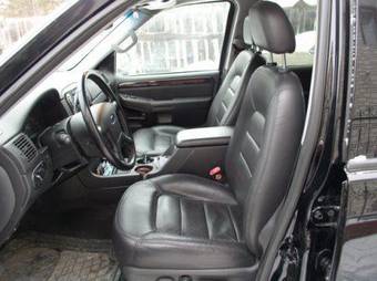 2005 Ford Explorer Pics