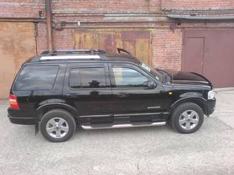 2005 Ford Explorer Photos