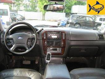 2005 Ford Explorer Pics
