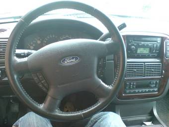 2005 Ford Explorer Photos