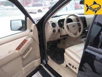 2006 Ford Explorer Pictures