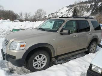 2006 Ford Explorer Photos