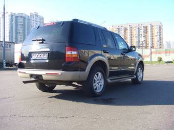 2006 Ford Explorer Pictures