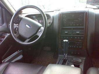 2007 Ford Explorer Pictures