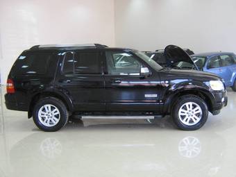2007 Ford Explorer Pictures