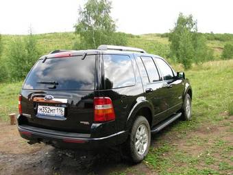 2007 Ford Explorer Pictures