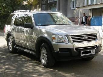 2007 Ford Explorer Photos