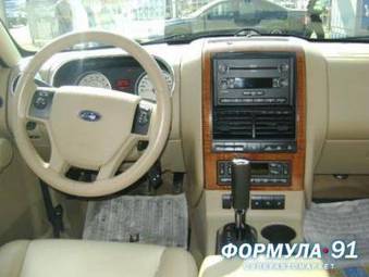2008 Ford Explorer Photos