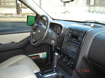 2008 Ford Explorer Photos