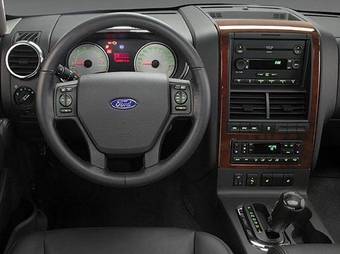 2008 Ford Explorer Photos