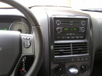 2008 Ford Explorer Photos
