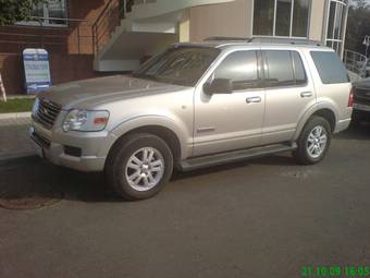 2009 Ford Explorer Photos