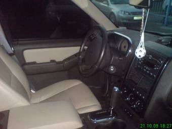 2009 Ford Explorer Images