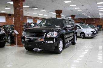2009 Ford Explorer Pictures