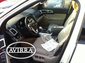 2012 Ford Explorer Photos