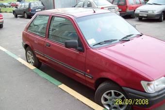 1993 Ford Fiesta Images