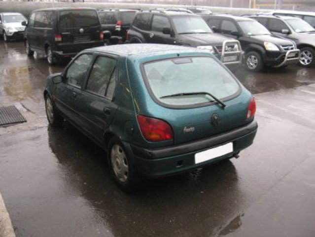 2000 Ford Fiesta