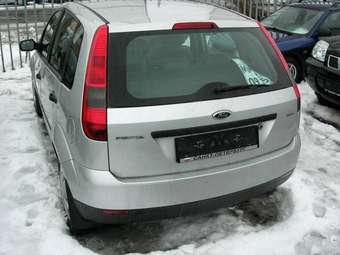 2002 Ford Fiesta Photos