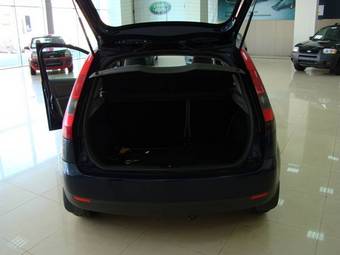 2003 Ford Fiesta Photos