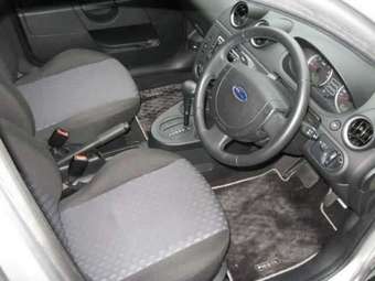 2004 Ford Fiesta Photos